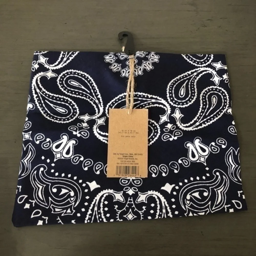 Levi’s Pet Bandana Blue White Paisley Print One Size Summer Dog Cat Neck